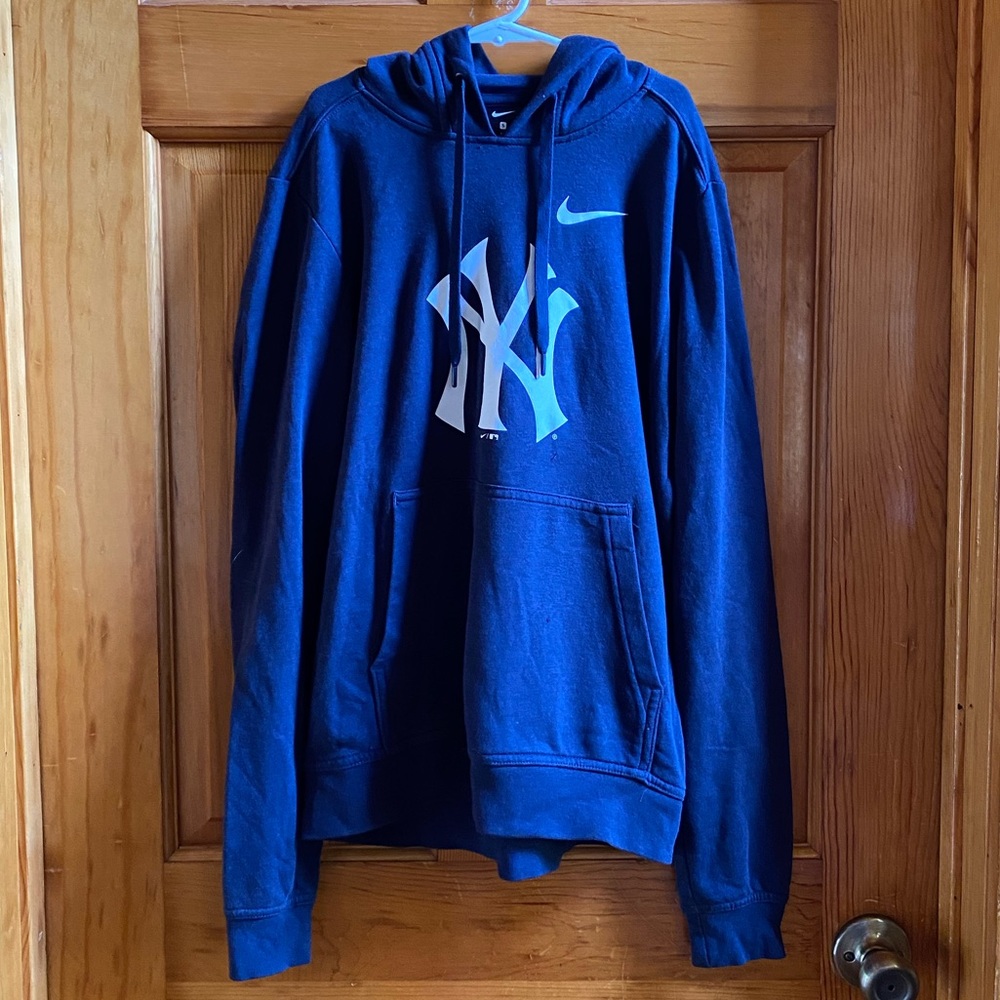 NIKE YANKEES SWEATSHIRT